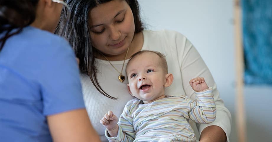 Child under 5 getting a covid-19 vaccine