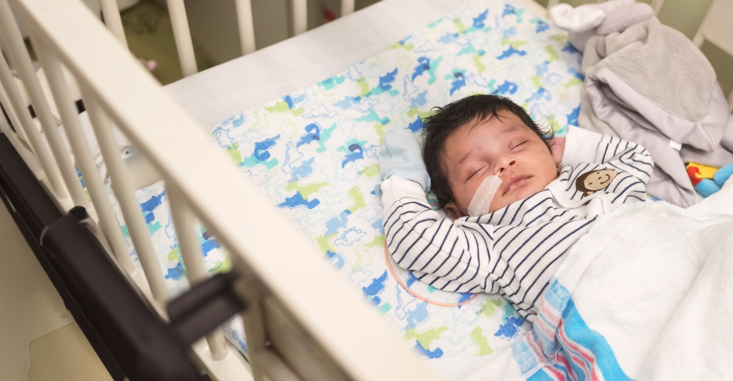 infant in hospital bed